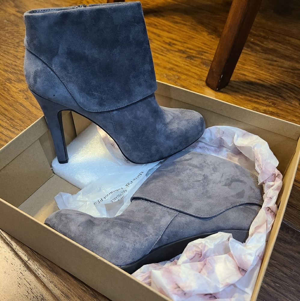 BOOTIES